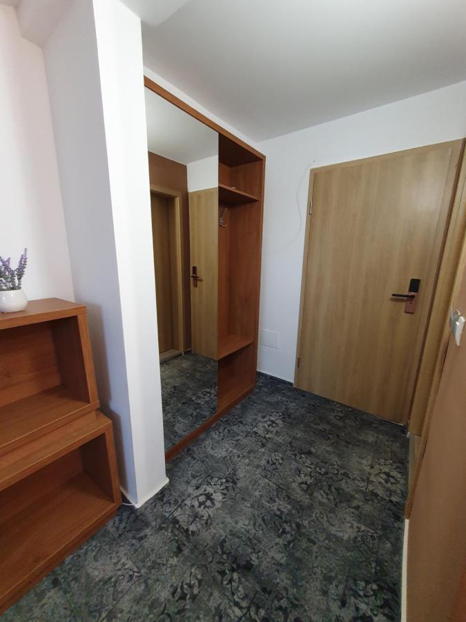 Stay Inn Rediu Valea Lupului  Eksteriør billede