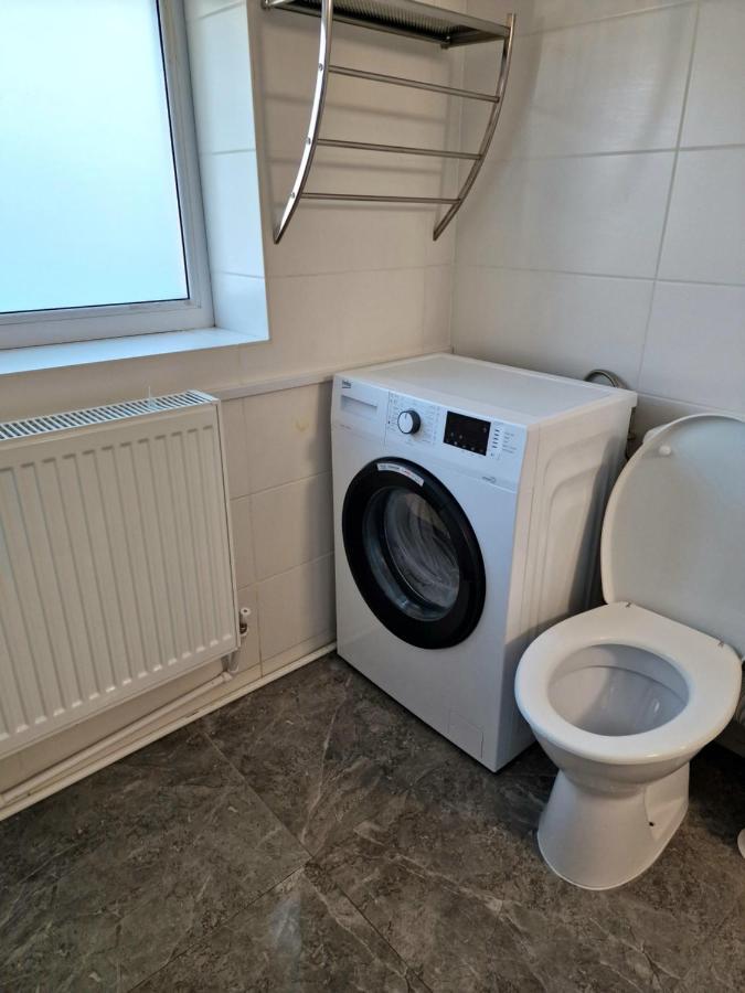 Stay Inn Rediu Valea Lupului  Eksteriør billede